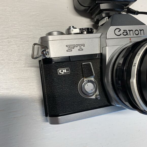 Canon TL QL 35mm Film SLR Camera w. FL 50mm 1:1.8 Lens -Light- Not Tested - USA - Picture 5 of 16